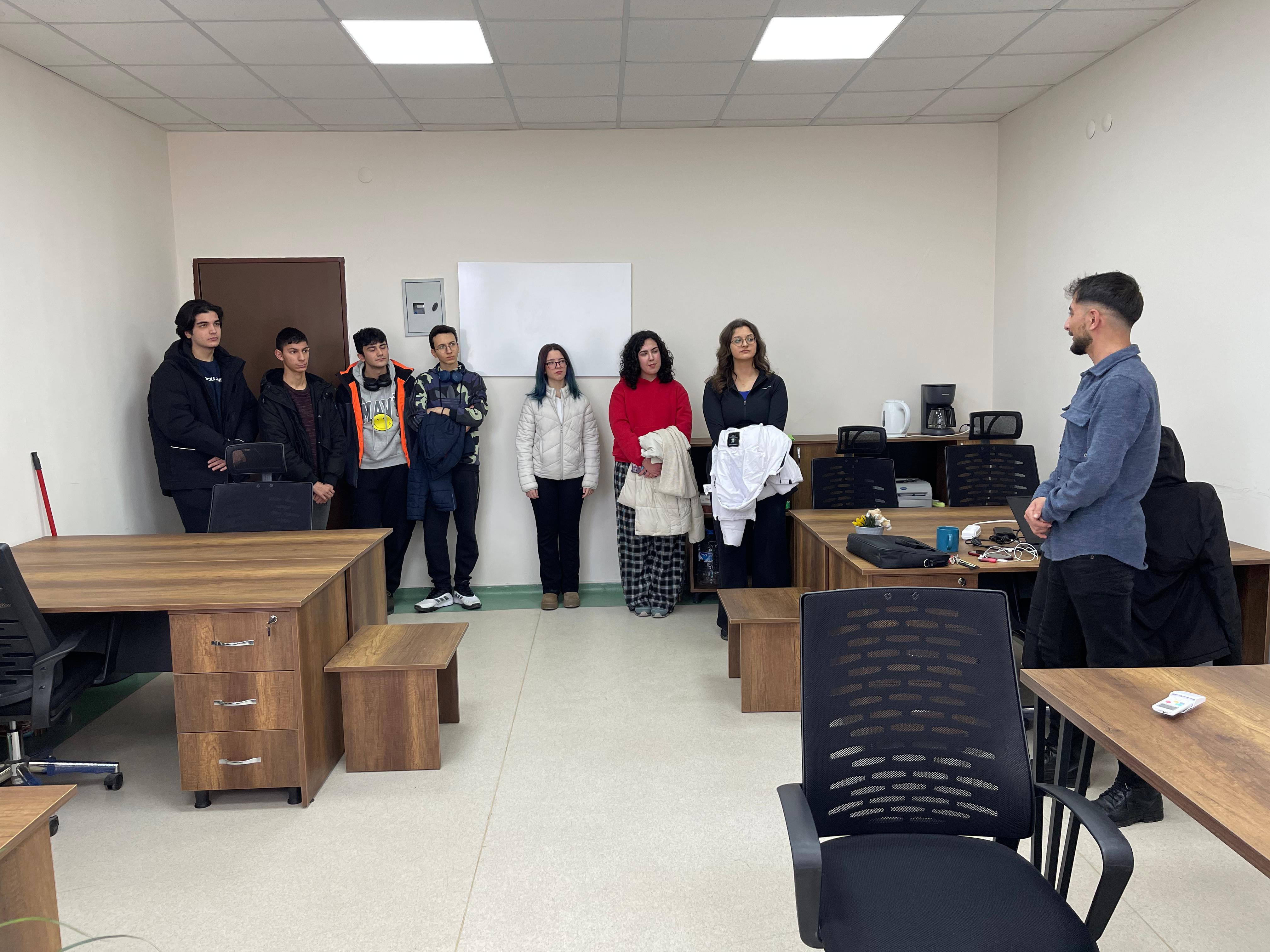 TED Sivas Koleji Öğrencileri Cumhuriyet Teknokent’i ziyaret etti.