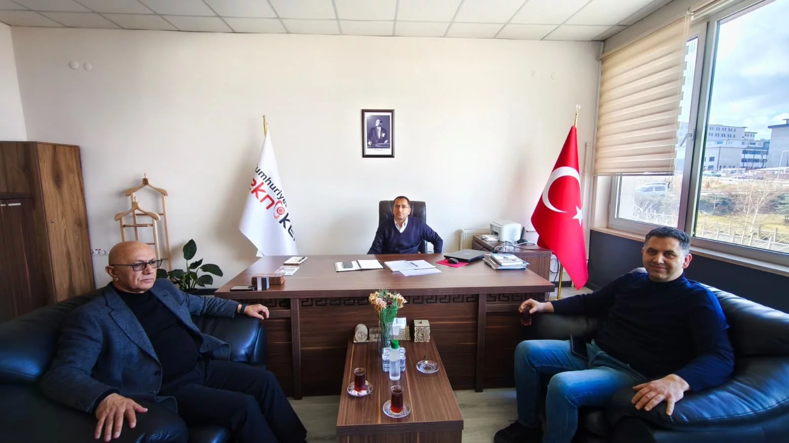 Proje planlaması ve geliştirilmesi açısından dış paydaşlarla ittifak oluşturma amacıyla görüşme gerçekleştirdi.