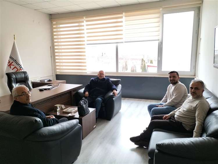 Uşak Üniversitesi Rektörü Prof. Dr. Ekrem Savaş’tan Bölgemize Ziyaret