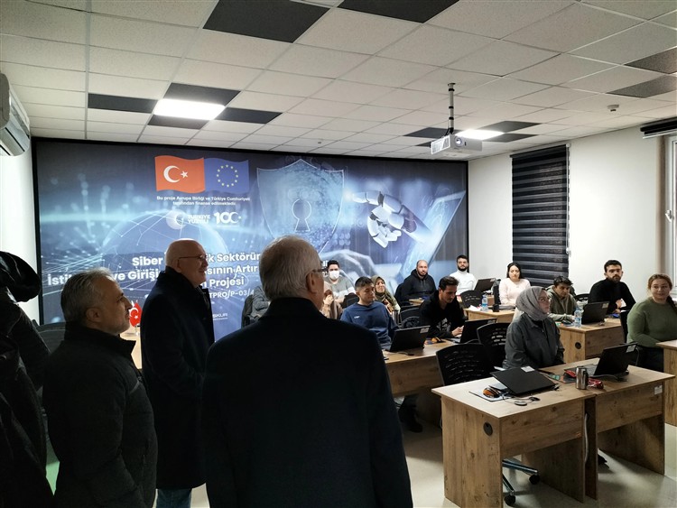 Uşak Üniversitesi Rektörü Prof. Dr. Ekrem Savaş’tan Bölgemize Ziyaret