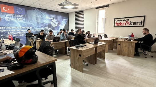 Oyun Geliştirme Programı’nda Eğitimler Devam Ediyor!