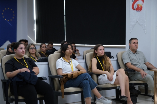 SMART STEPS Projesi Sivas’ta Gençlik Çalışanlarını Buluşturdu
