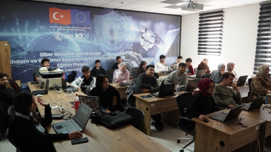 Oyun Geliştirme Programı’nda Eğitimler Devam Ediyor!