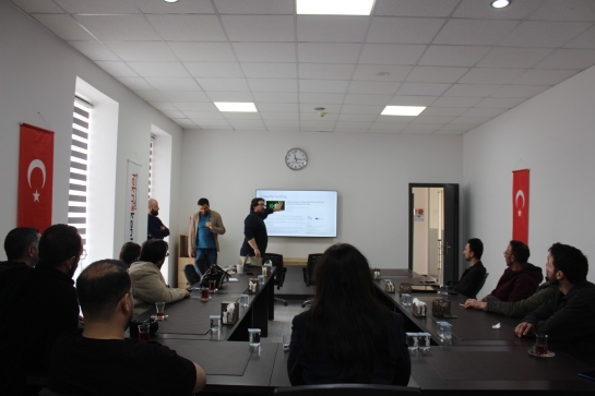 Avrupa Birliği proje fırsatları ile yeni nesil akıllı sensör teknolojilerinin ele alındığı seminer akademisyenler, öğrenciler ve girişimcilerin katılımı ile gerçekleştirildi.