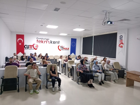 Sivas Öğretmen Akademisi Öğretmen Adayları Cumhuriyet Teknokent'i Ziyaret Etti