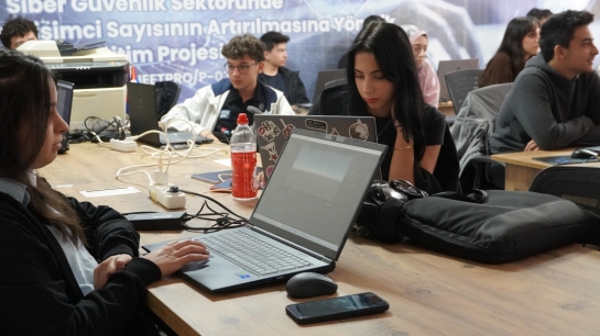 Oyun Geliştirme Programı’nda Eğitimler Devam Ediyor!