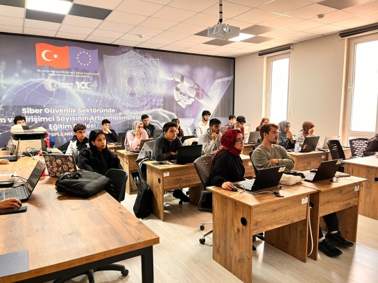 Oyun Geliştirme Programı’nda Eğitimler Devam Ediyor!